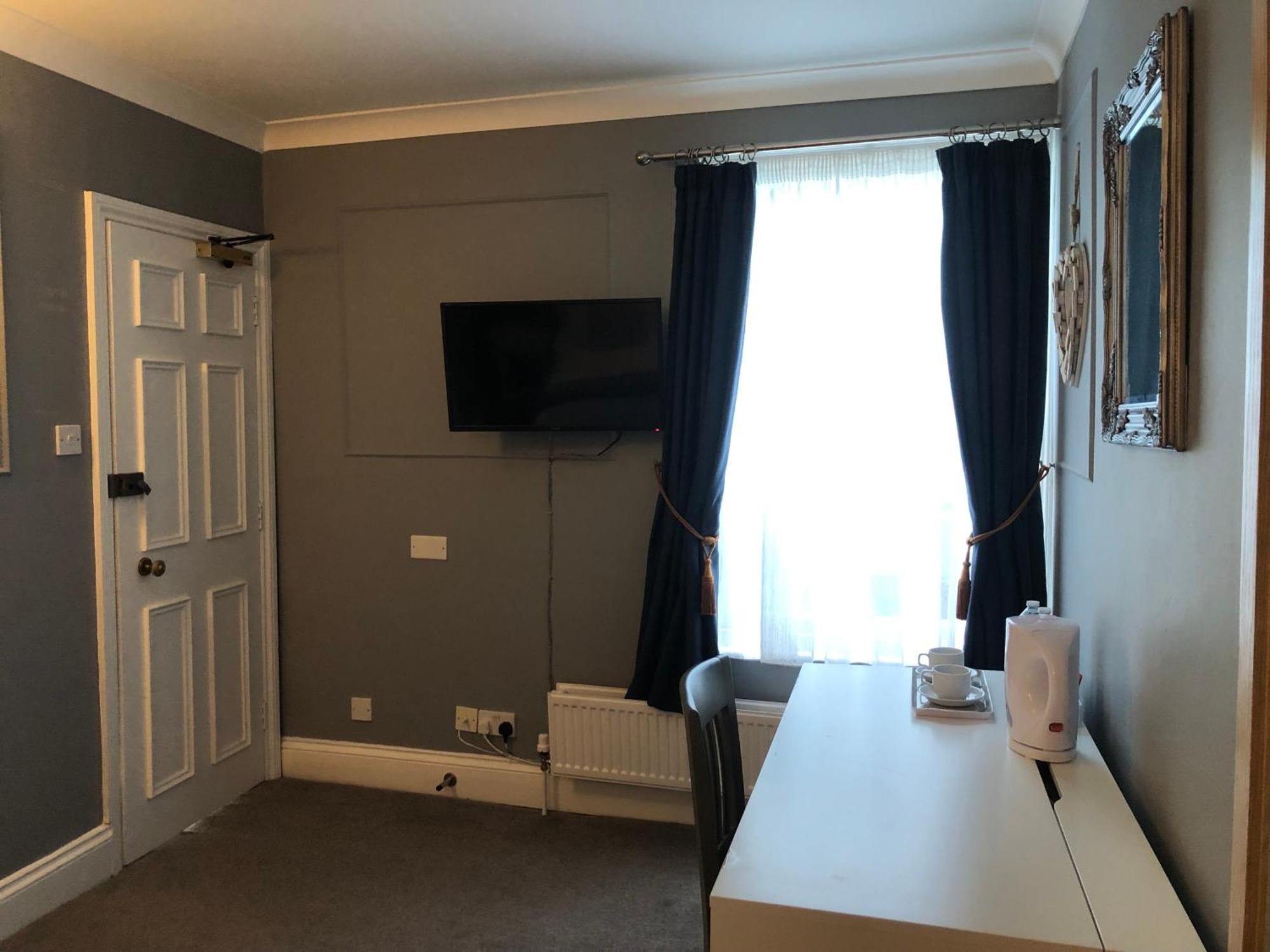 Bed and Breakfast Seale Arms Дартмаут Экстерьер фото